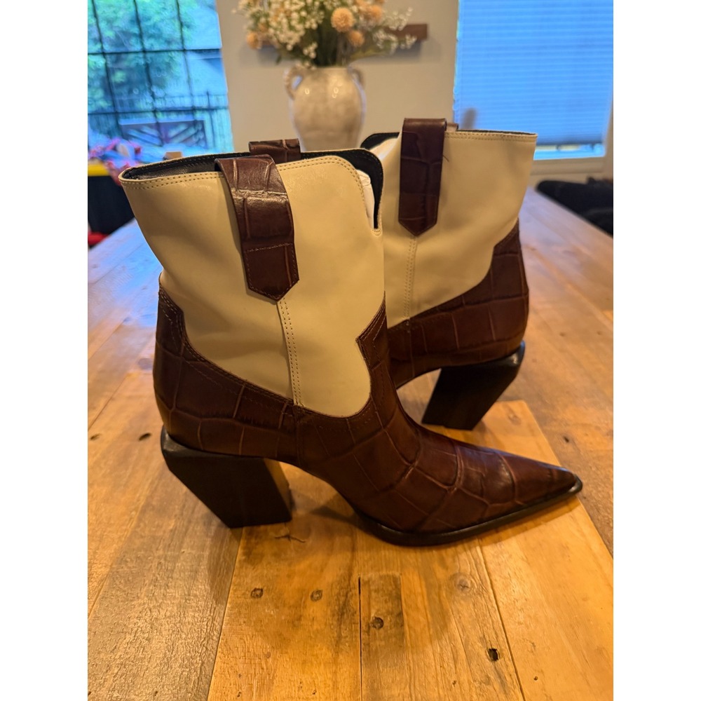 Schutz Memphis Croc Embossed Leather Western Boots Root Brown Neutral W8.5 - Picture 4 of 9